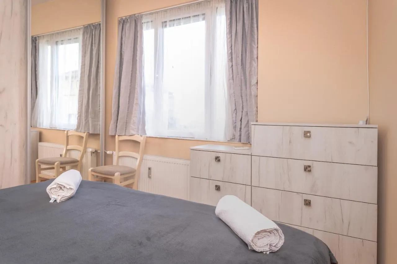 Cozy Home: Two-Bedroom Apartment With Stunning View Sofia
