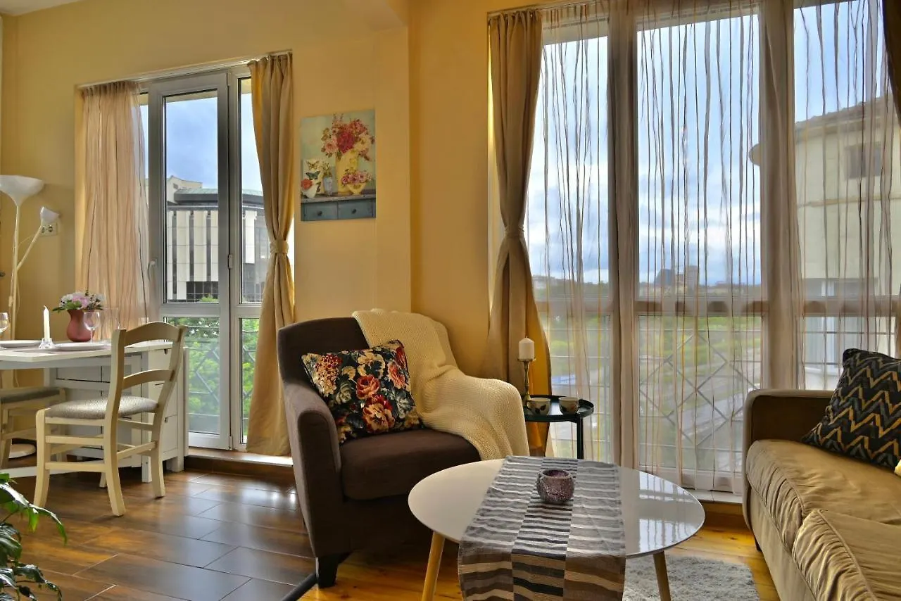 Cozy Home: Two-Bedroom Apartment With Stunning View Sofia