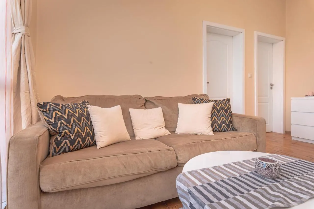 Cozy Home: Two-Bedroom Apartment With Stunning View Sofie